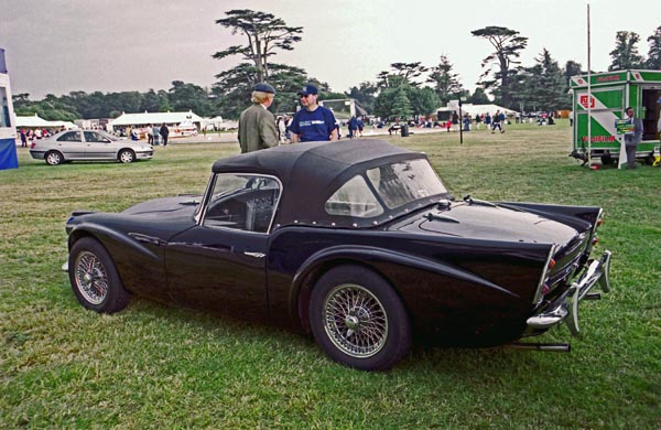 59-2c 00-52-21b) 1959-64 Daimler SP250 V8.jpg